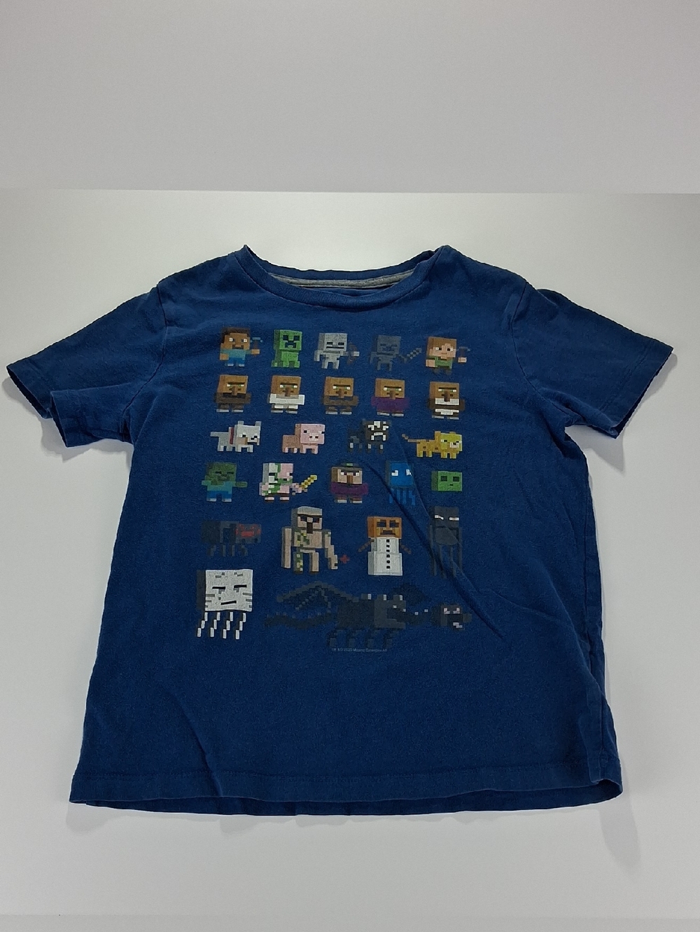 Boys Old Navy Graphic Tee Shirt Size Small (6/7) Blue Minecraft Pixel Character